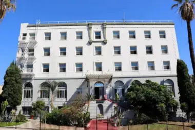 The facilities at Social Model Recovery Systems - Royal Palms in Los Angeles, CA 1